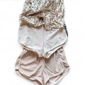 Light pink lounge / sweat short bundle
